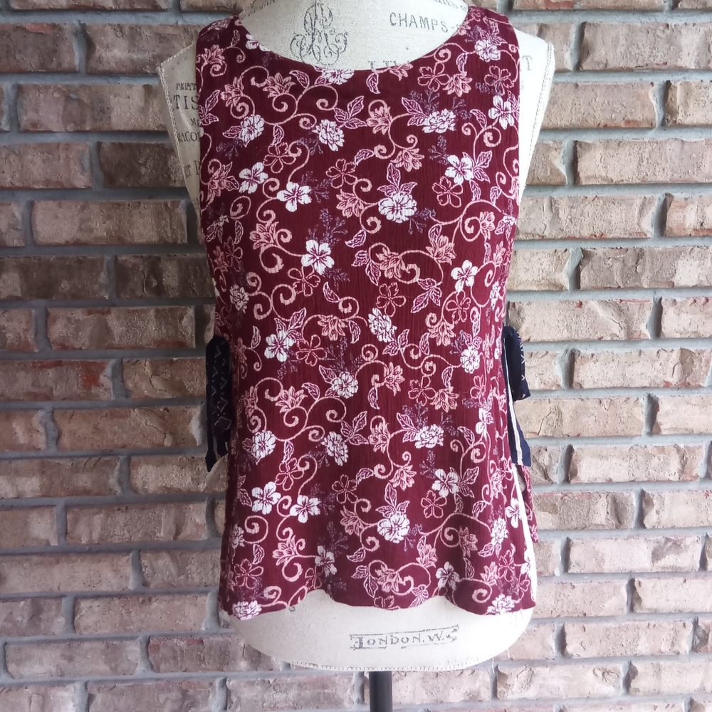Hem & Thread Floral Print Boho Style Top with Ties at Sides.